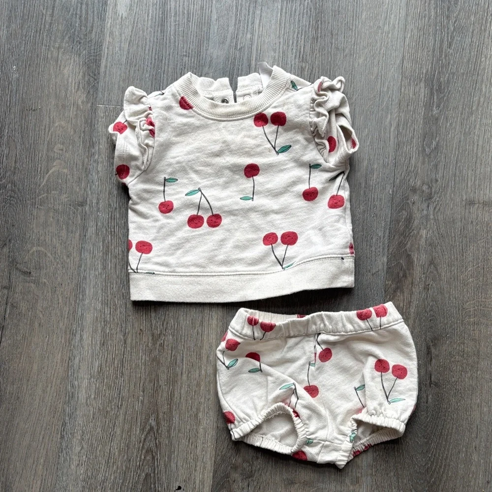 Carter's Cherry Print Diaper Cover Set Size 6 months